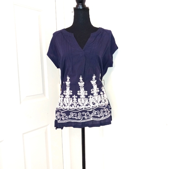 Top - Picture 3 of 6